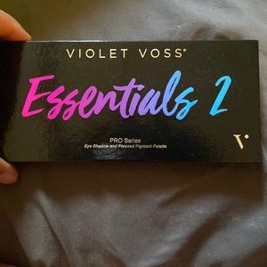 Violet Voss Essentials 2 Eyeshadow Palette